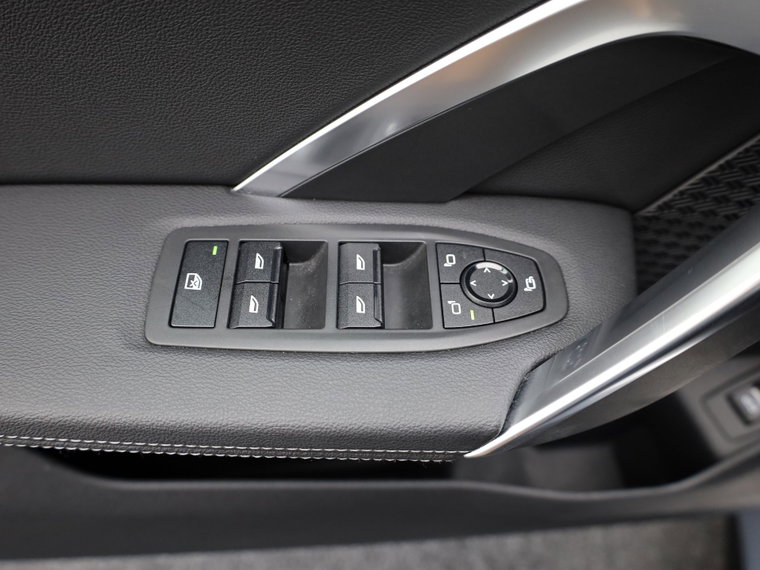 Vehicle Image 41