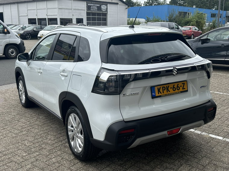 Vehicle Image 12