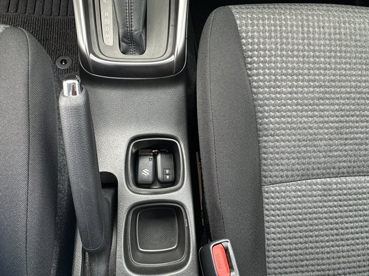Vehicle Image 28