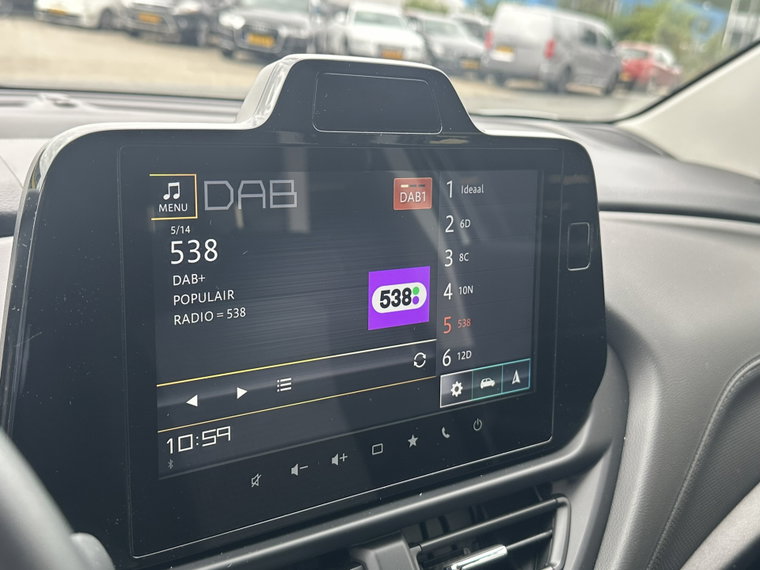 Vehicle Image 36