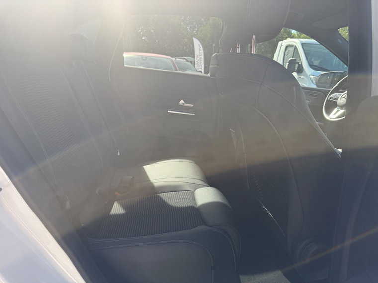 Vehicle Image 38