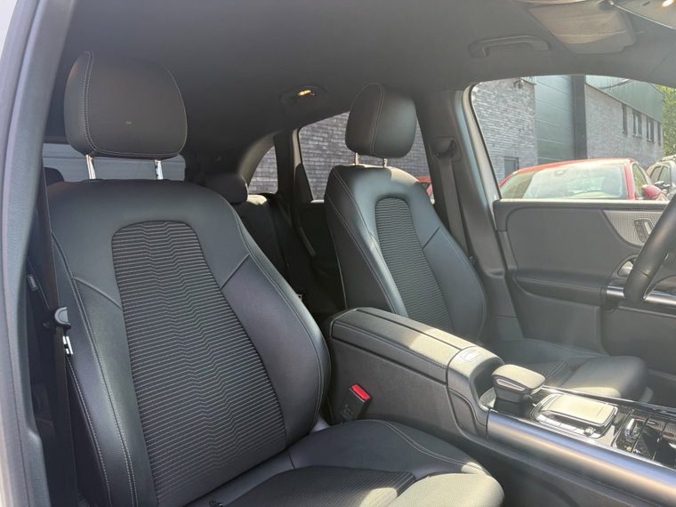 Vehicle Image 41