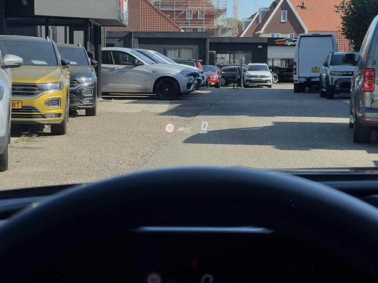 Vehicle Image 43
