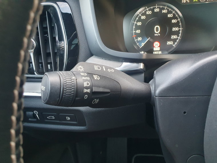 Vehicle Image 48