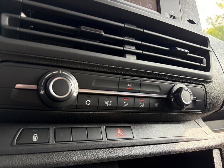 Vehicle Image 39
