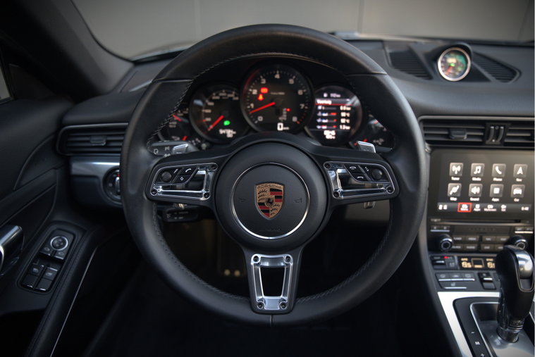 Vehicle Image 35