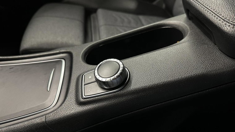 Vehicle Image 45