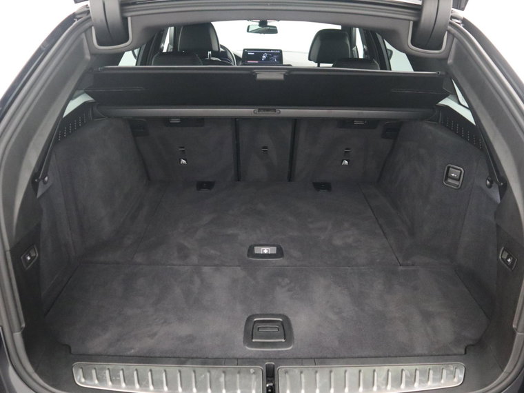 Vehicle Image 46