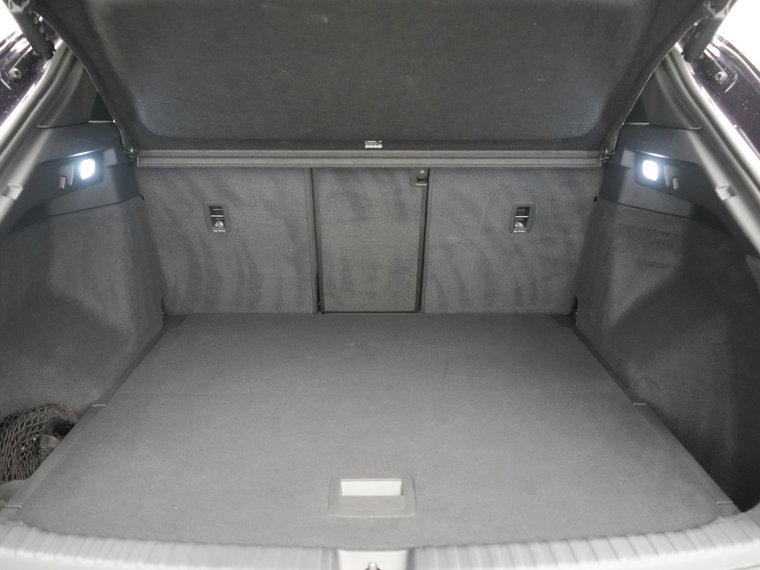 Vehicle Image 40