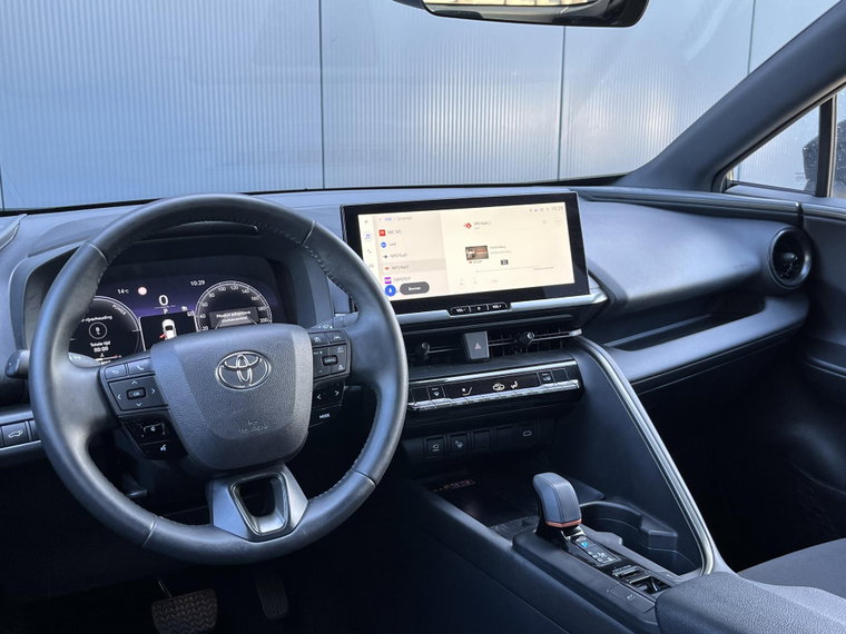 Vehicle Image 13