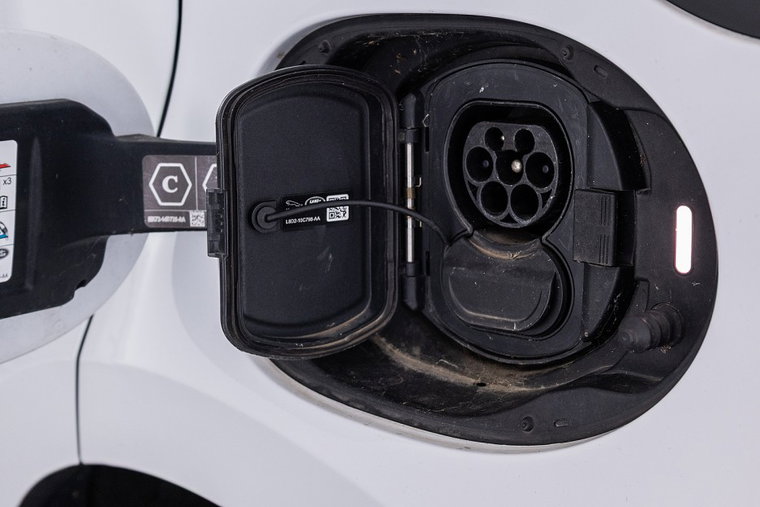 Vehicle Image 37
