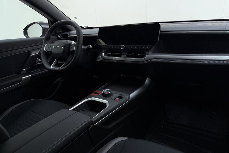 Vehicle Image 13