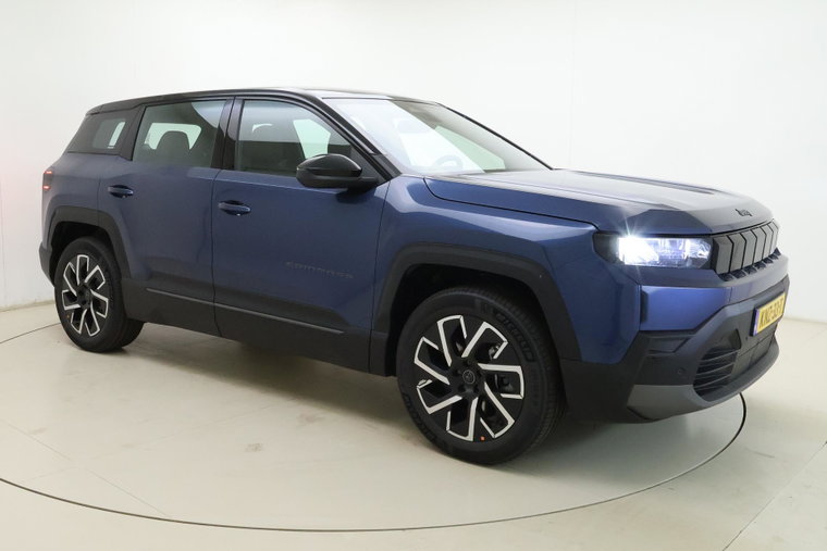 Vehicle Image 8