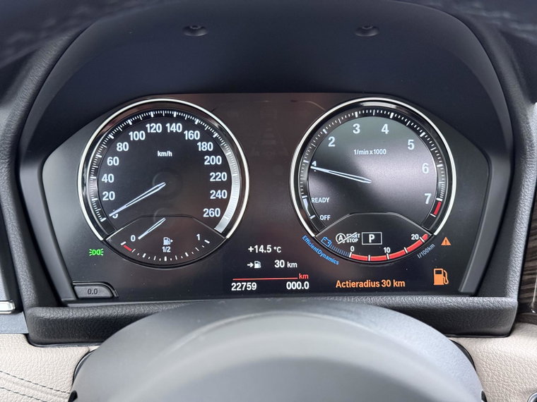 Vehicle Image 28