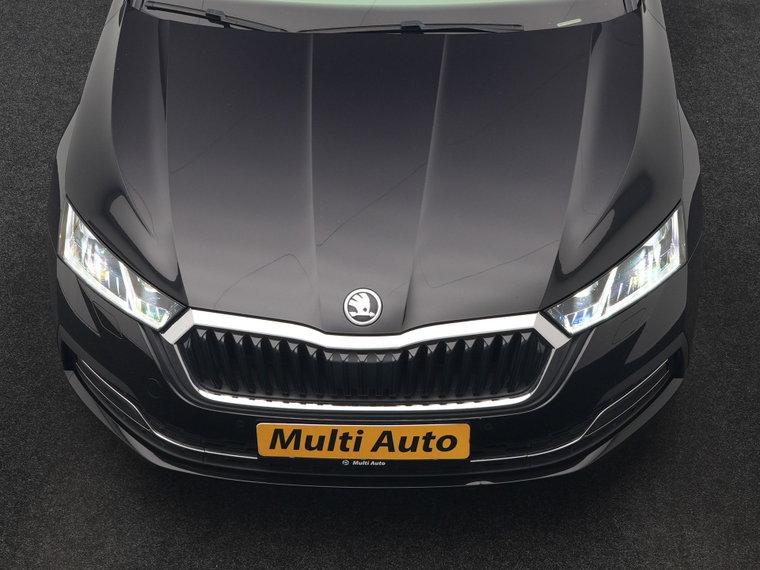 Vehicle Image 32