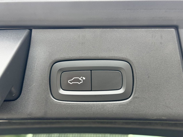 Vehicle Image 40