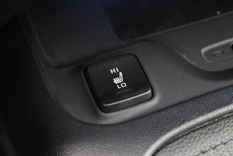 Vehicle Image 22