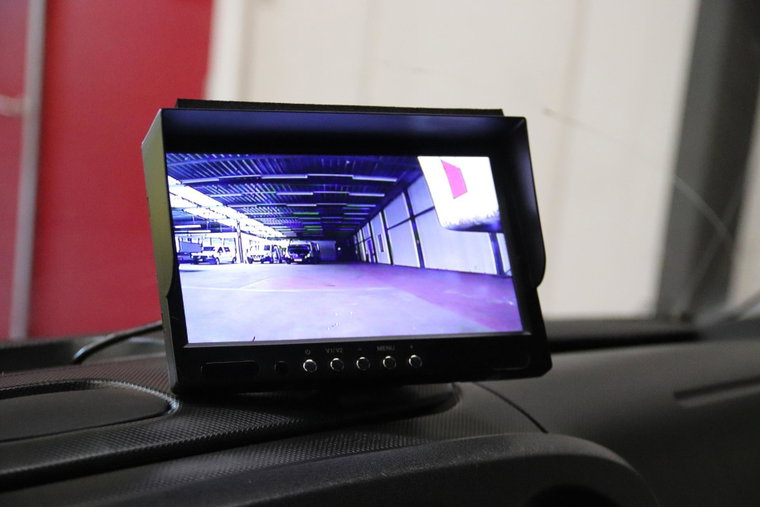 Vehicle Image 10