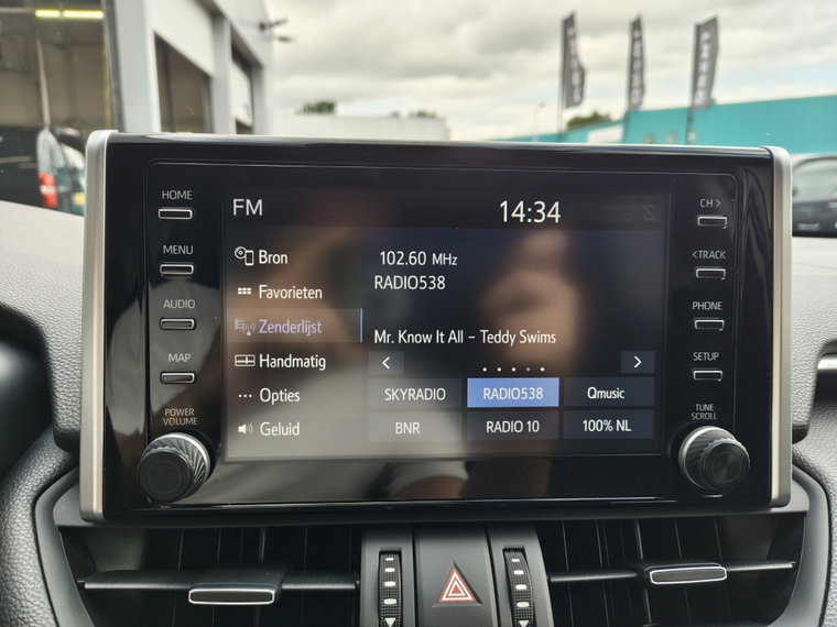 Vehicle Image 19