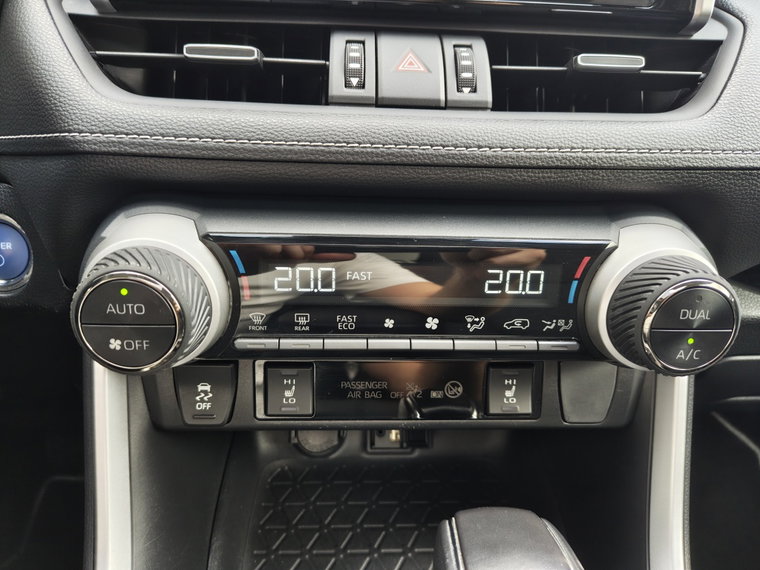 Vehicle Image 22