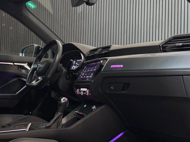 Vehicle Image 40