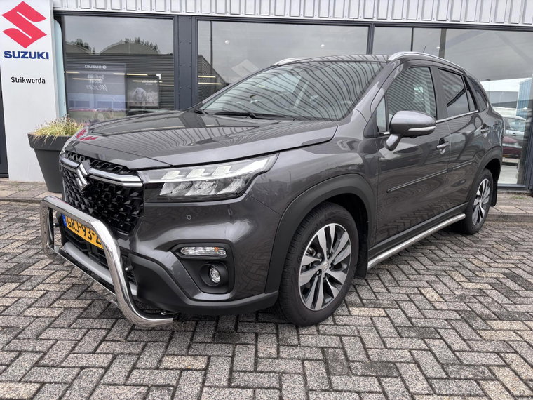 Vehicle Image 4