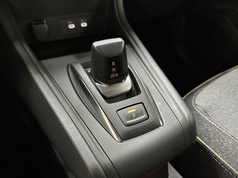 Vehicle Image 24