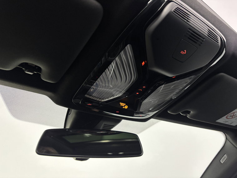 Vehicle Image 38