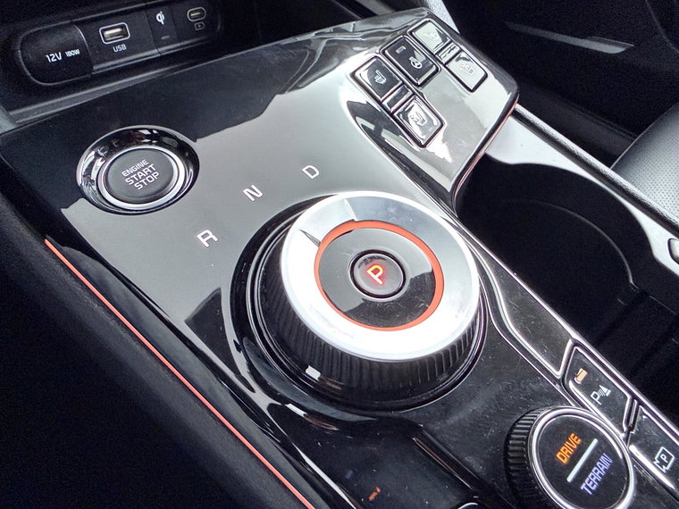 Vehicle Image 24