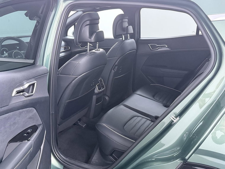 Vehicle Image 31