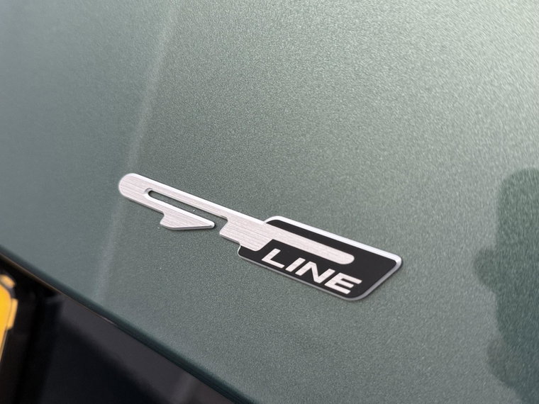 Vehicle Image 40