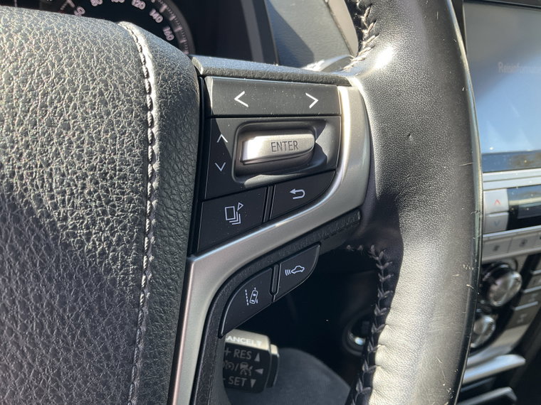 Vehicle Image 24