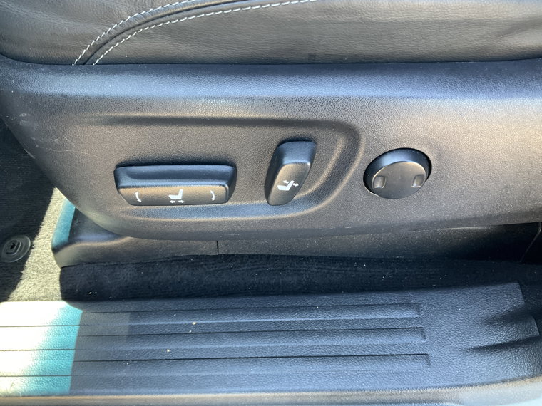 Vehicle Image 52