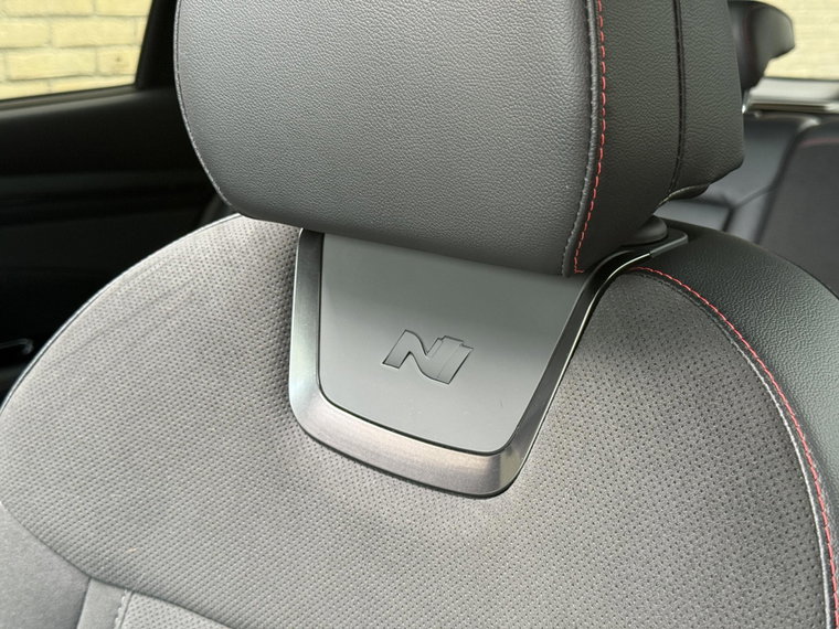Vehicle Image 26