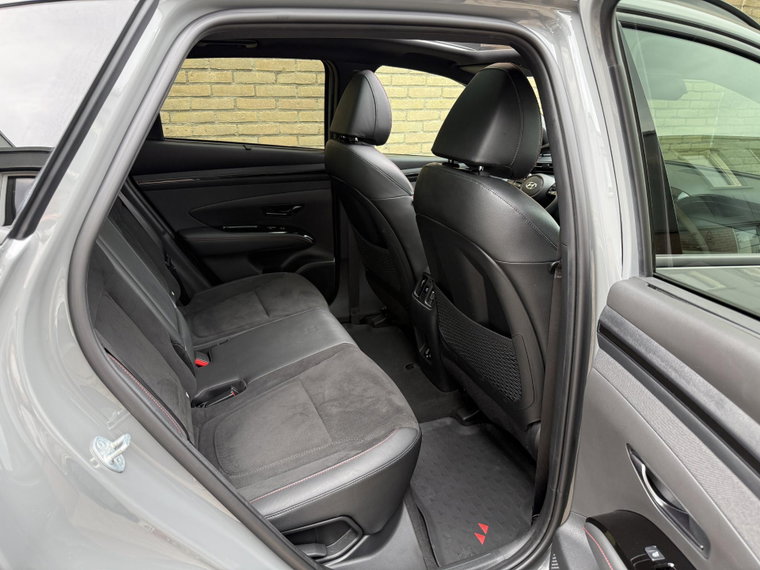 Vehicle Image 30