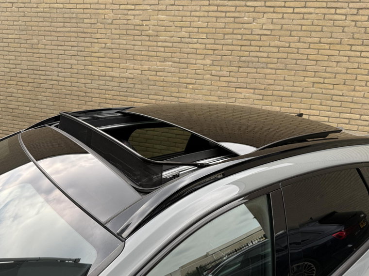 Vehicle Image 38