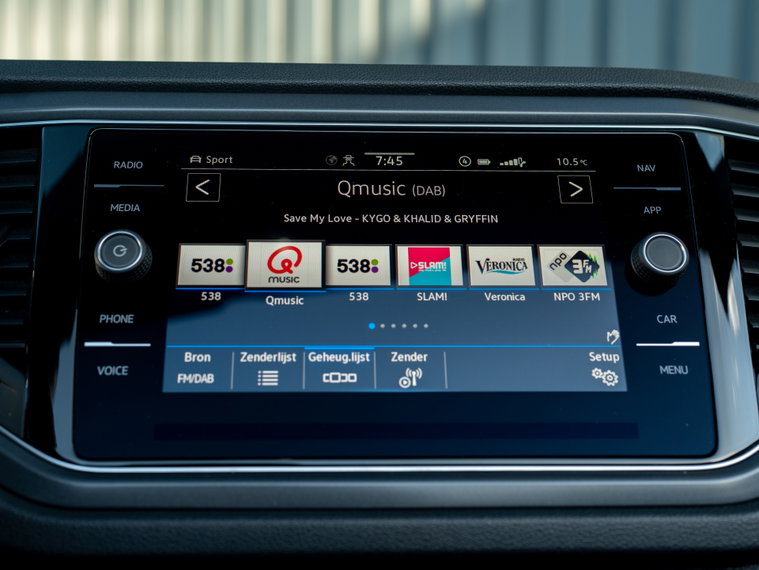 Vehicle Image 30