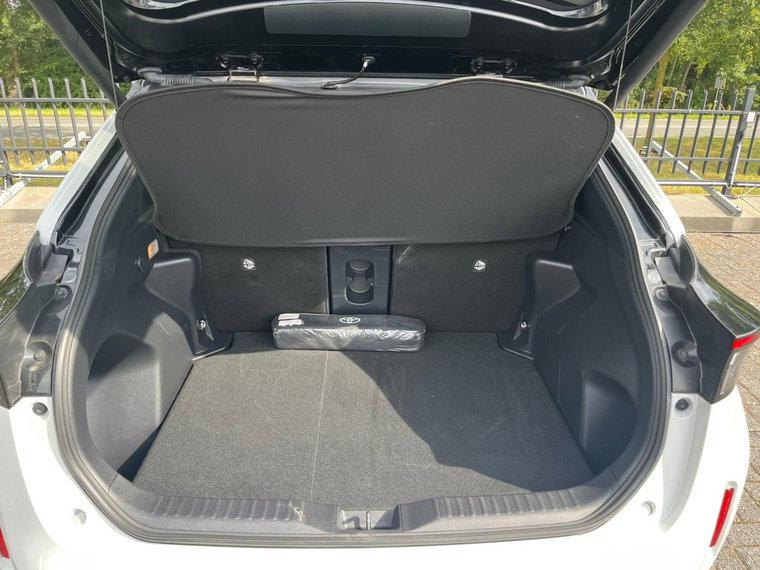 Vehicle Image 21