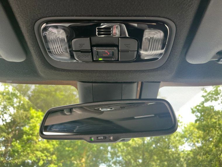 Vehicle Image 27