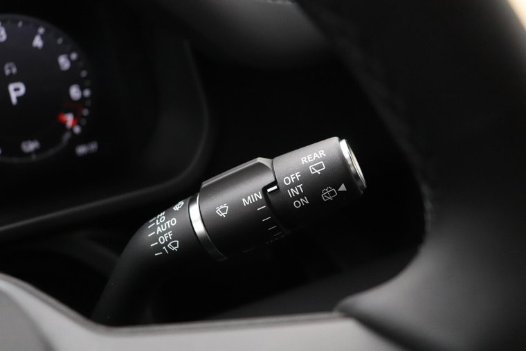 Vehicle Image 42