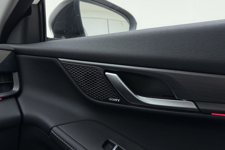 Vehicle Image 31