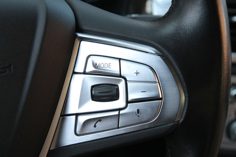 Vehicle Image 19
