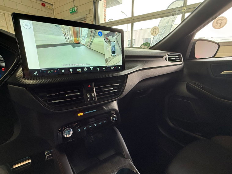 Vehicle Image 37