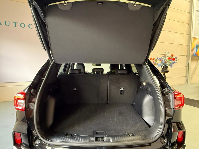 Vehicle Image 38