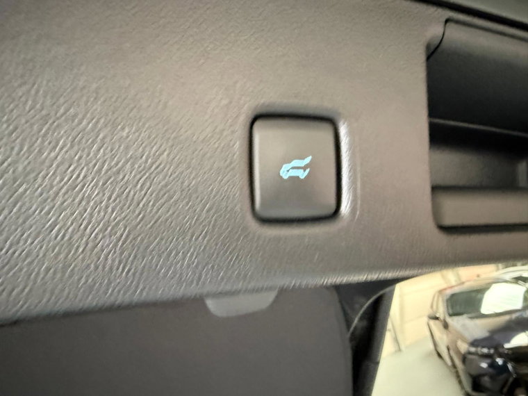 Vehicle Image 39