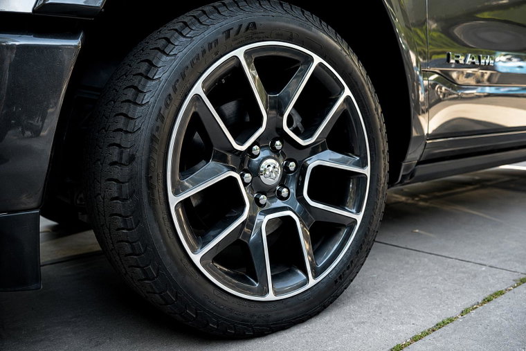 Vehicle Image 19