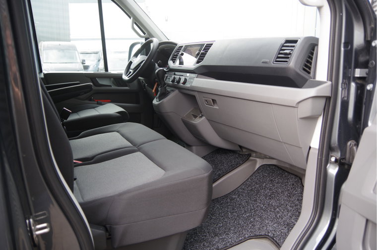Vehicle Image 36