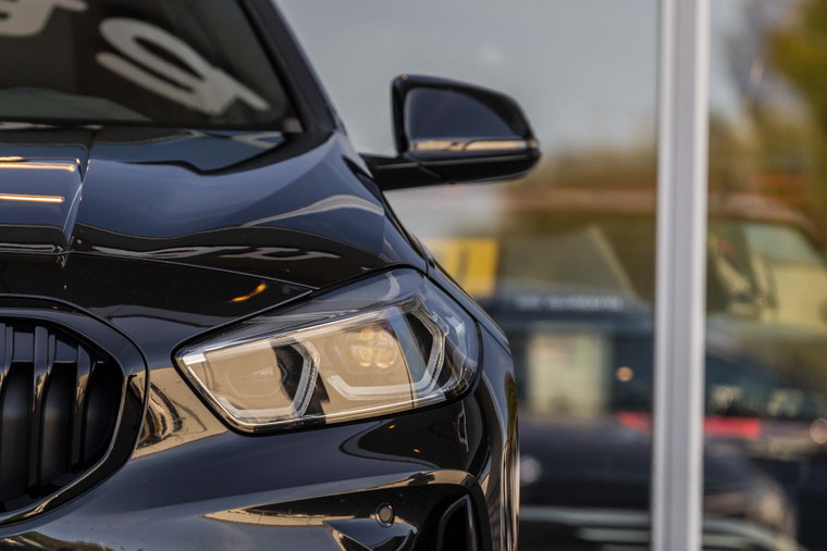 Vehicle Image 21