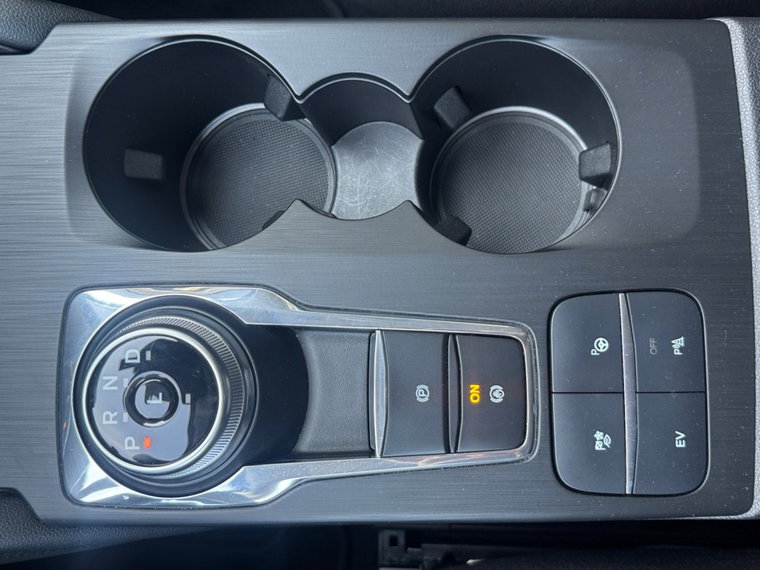 Vehicle Image 23