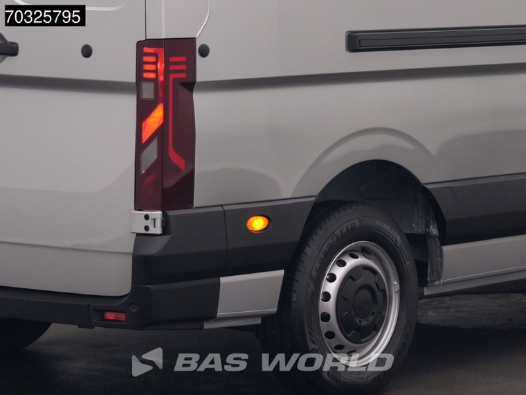 Vehicle Image 33